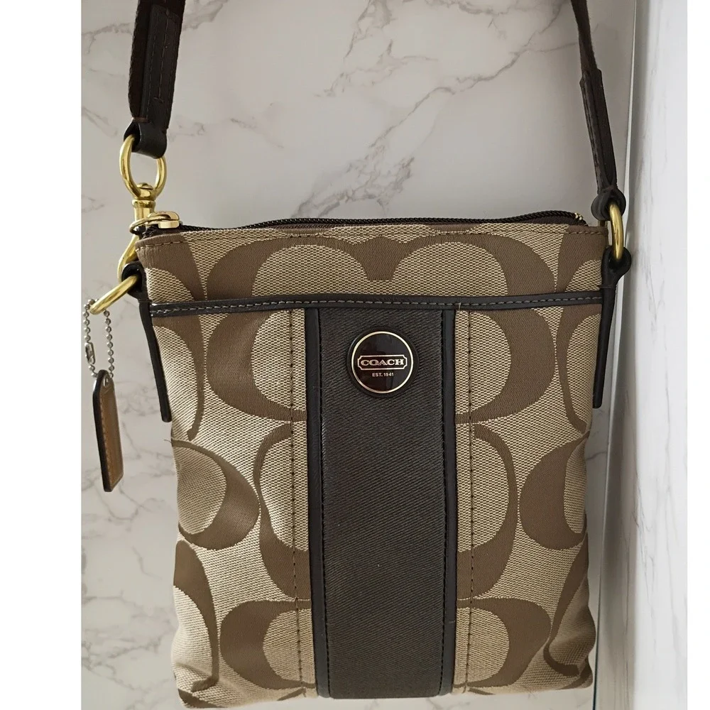 COACH Signature Stripe Swingpack Crossbody Bag - EUC